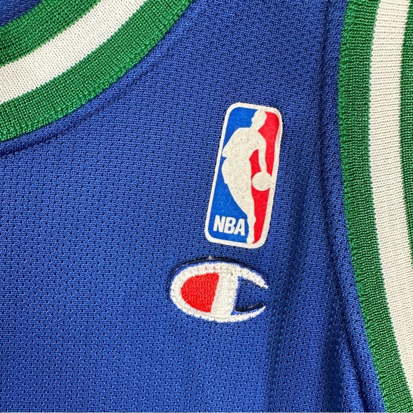 NBA Champion Dallas Mavericks Mashburn 32 Jersey - Picture 3 of 10